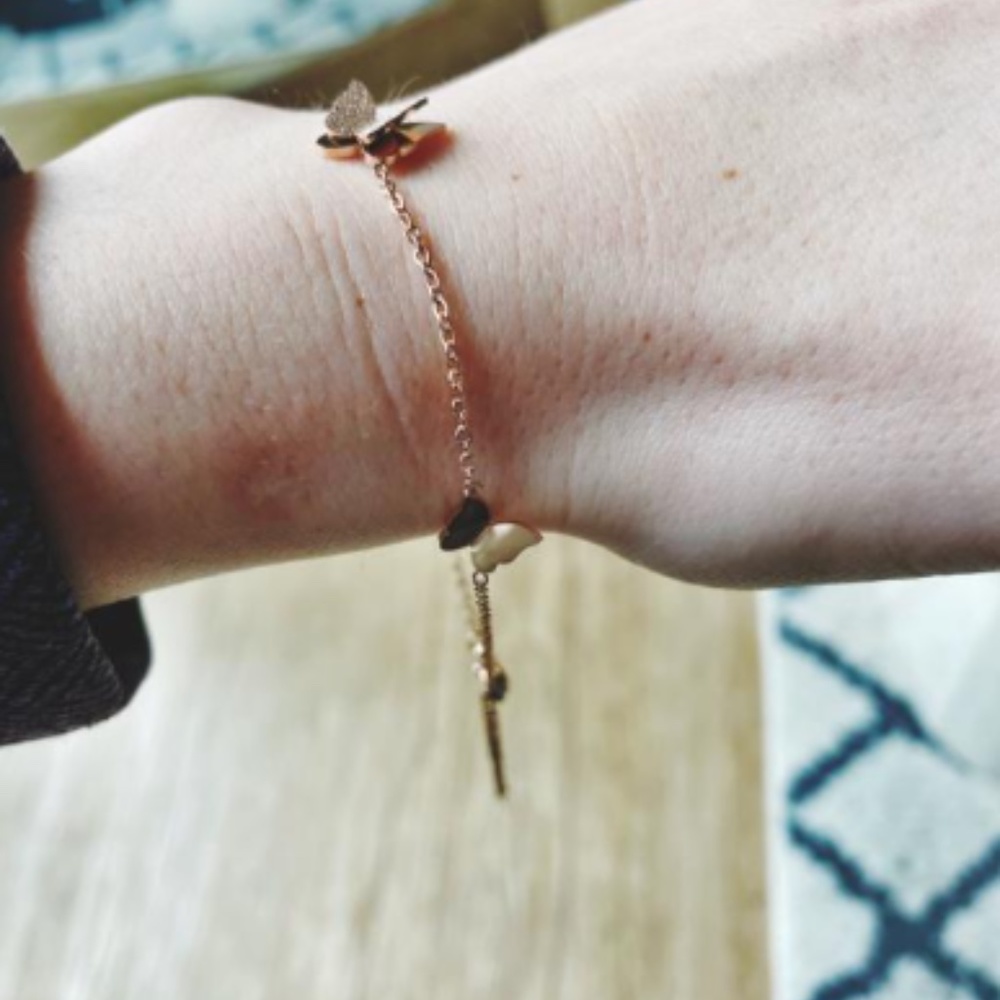 Rose Gold Butterfly Collection - Picture 6 of 7